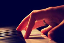 LPL最强全华班失去血性!涅槃打野口碑崩塌:以一己之力带崩全队.